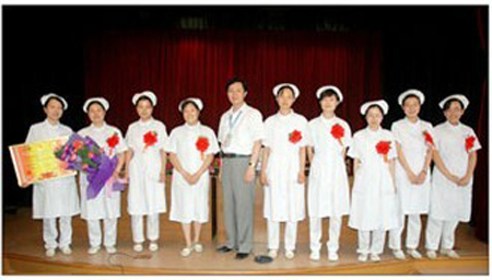 護(hù)理部開(kāi)展評(píng)先活動(dòng)