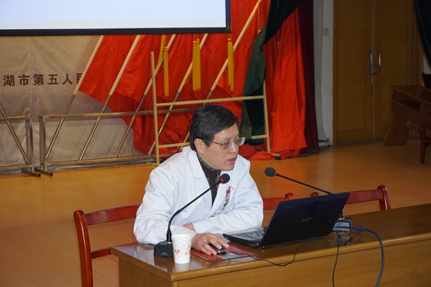 葉成榮主任講課.JPG